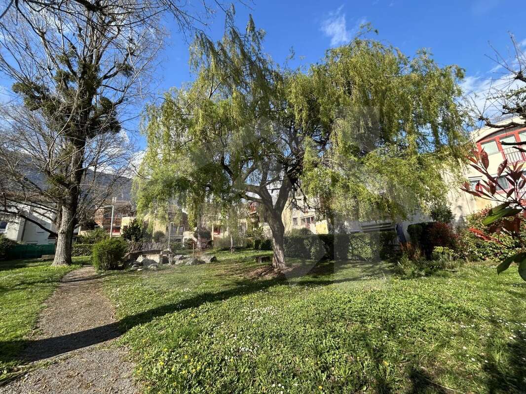 Appartement à MEYLAN