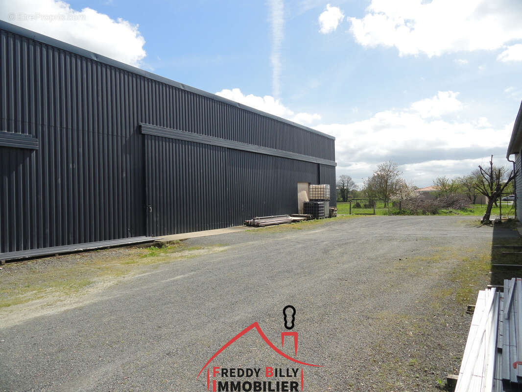 Maison à SAINT-VARENT