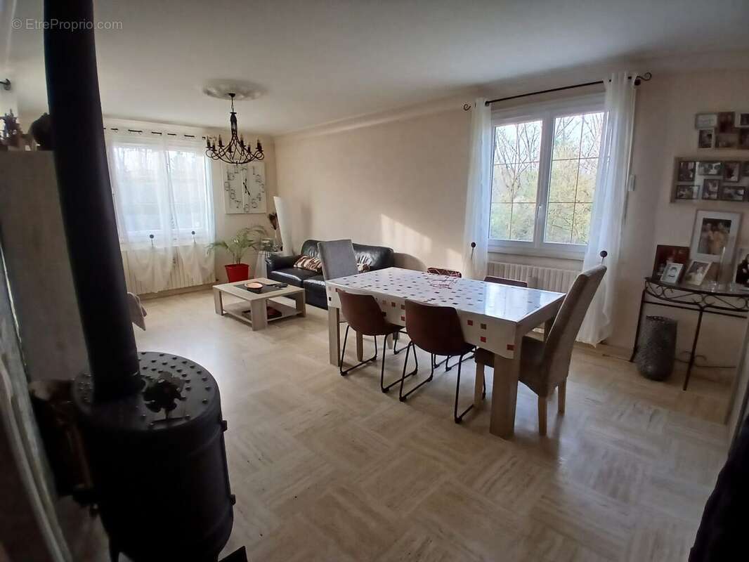 Maison à VOUVRAY-SUR-LOIR