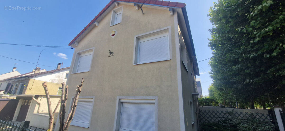 Maison à AULNAY-SOUS-BOIS