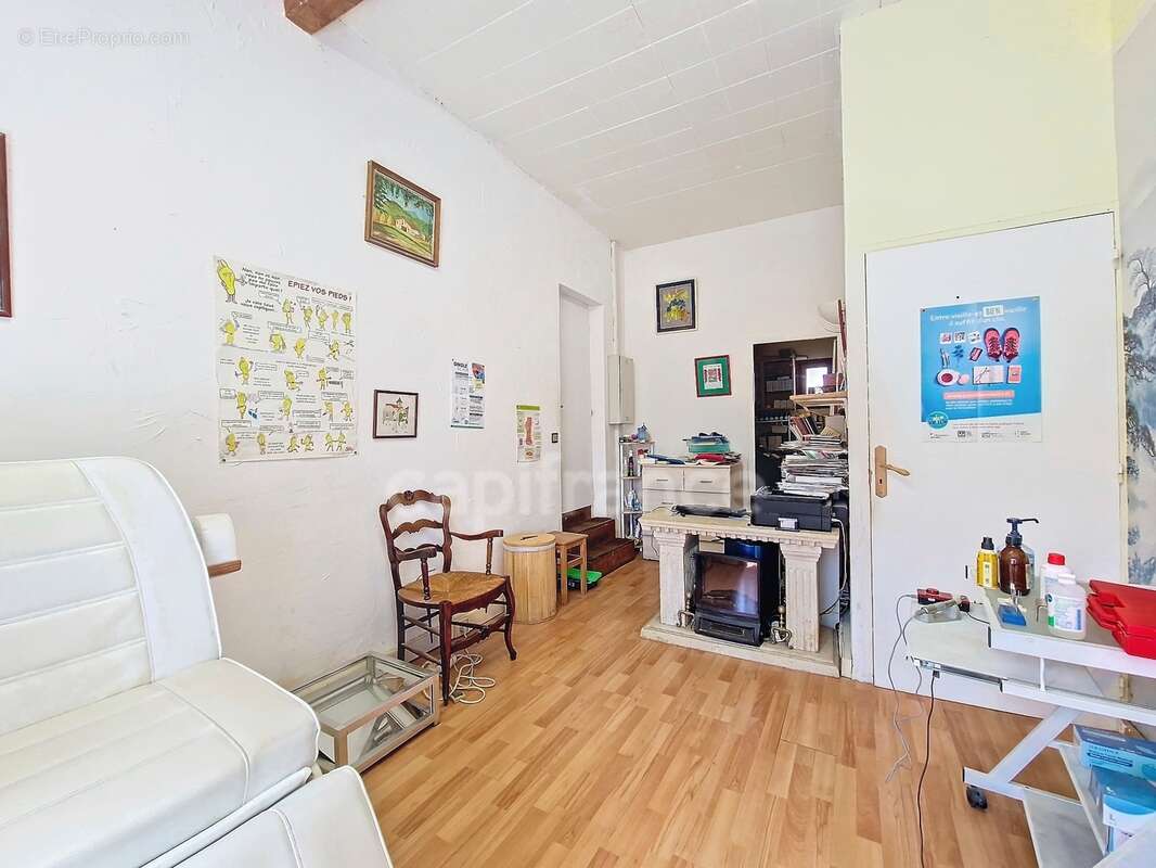 Immeuble mixte 193 m² avec cabinet indépendant – Quartier résidentiel à 10 min de l’océan SAINT JEAN DE LUZ (64) - photo 4