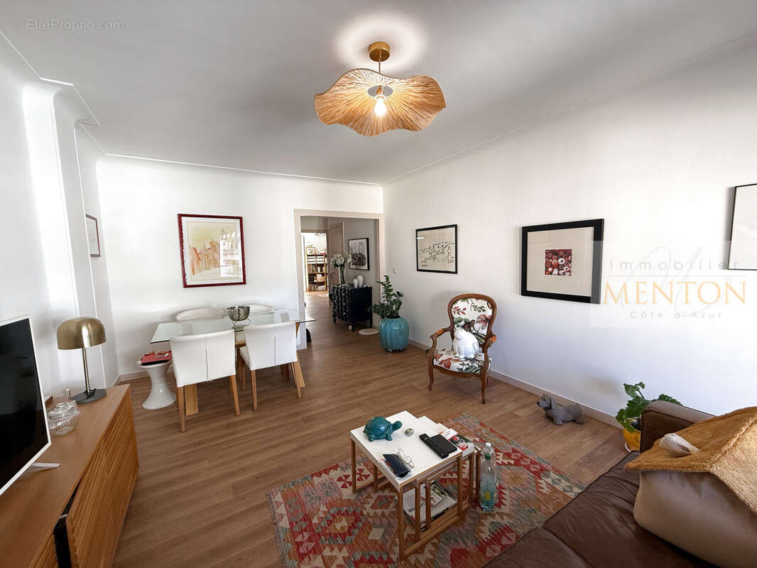 Appartement à MENTON