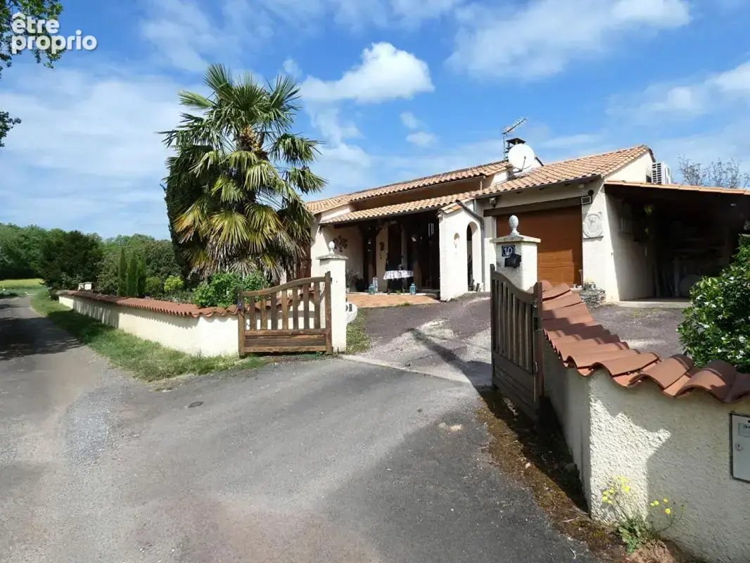 Maison Saint Martial D Albarede 4 pièce(s) 98 m2 - photo 1