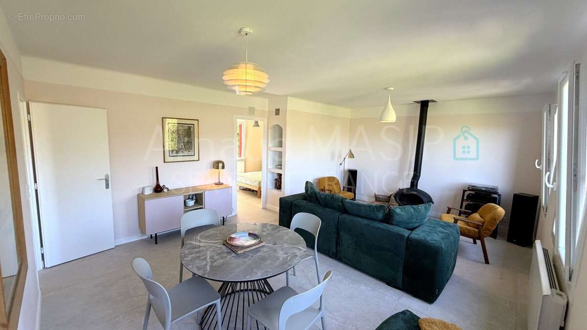 Pavillon de plain pied renove 64m² hab, jardin, terrasse, garage, cave, atelier, proche commodites - photo 9
