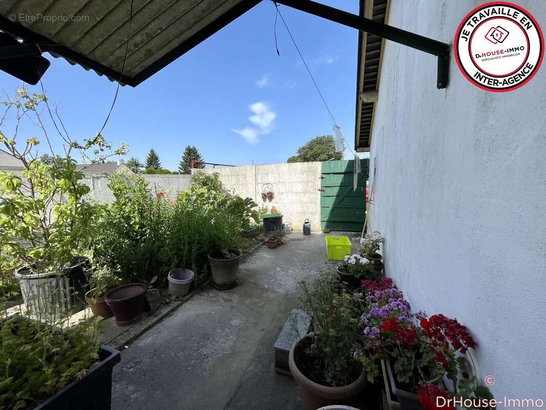 Maison 170 m² à Sainte-Marie  - photo 26