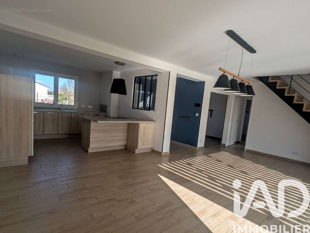 Maison 139 m² à Chicheboville  - photo 3