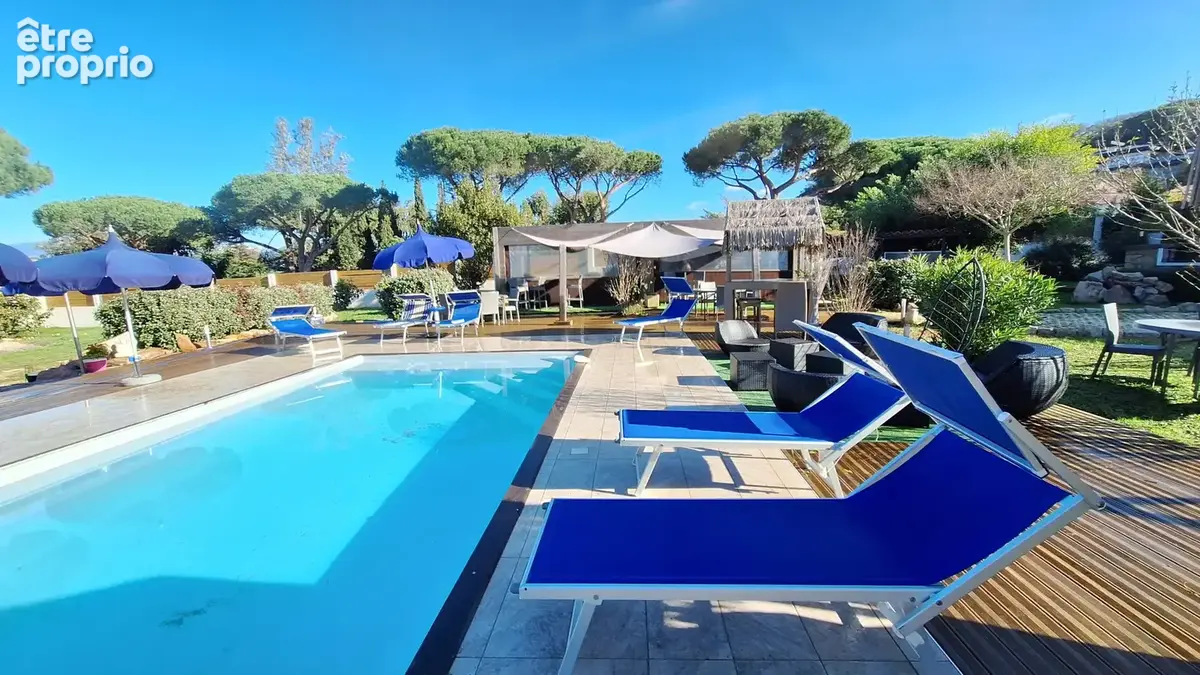 Porticcio propriété  de 500m2 - en bord de mer - photo 6