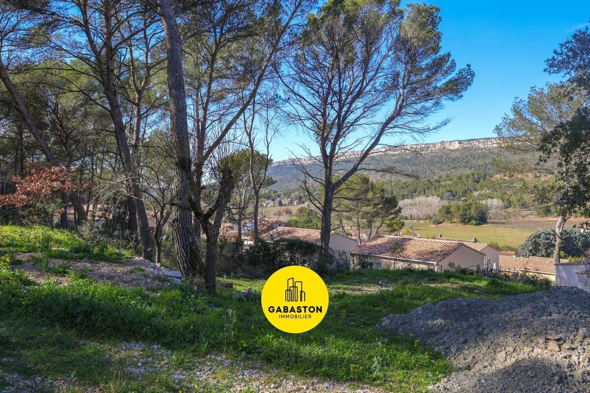 Terrain à ROUSSET