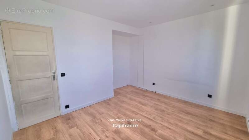 Appartement à MARSEILLE-11E