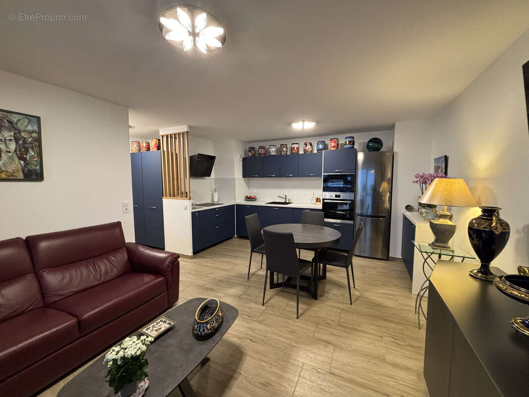 Appartement à PEROLS