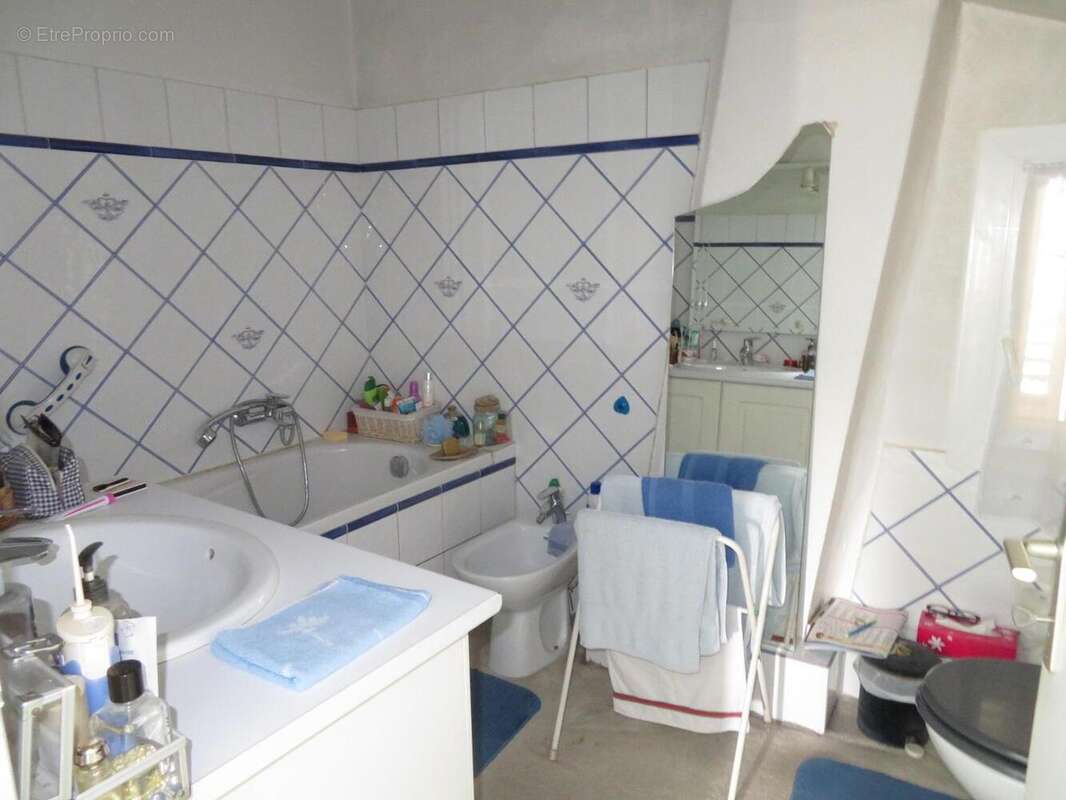   - Maison à DRAGUIGNAN