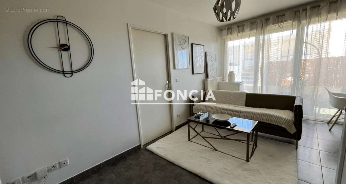 Appartement à JUVIGNAC