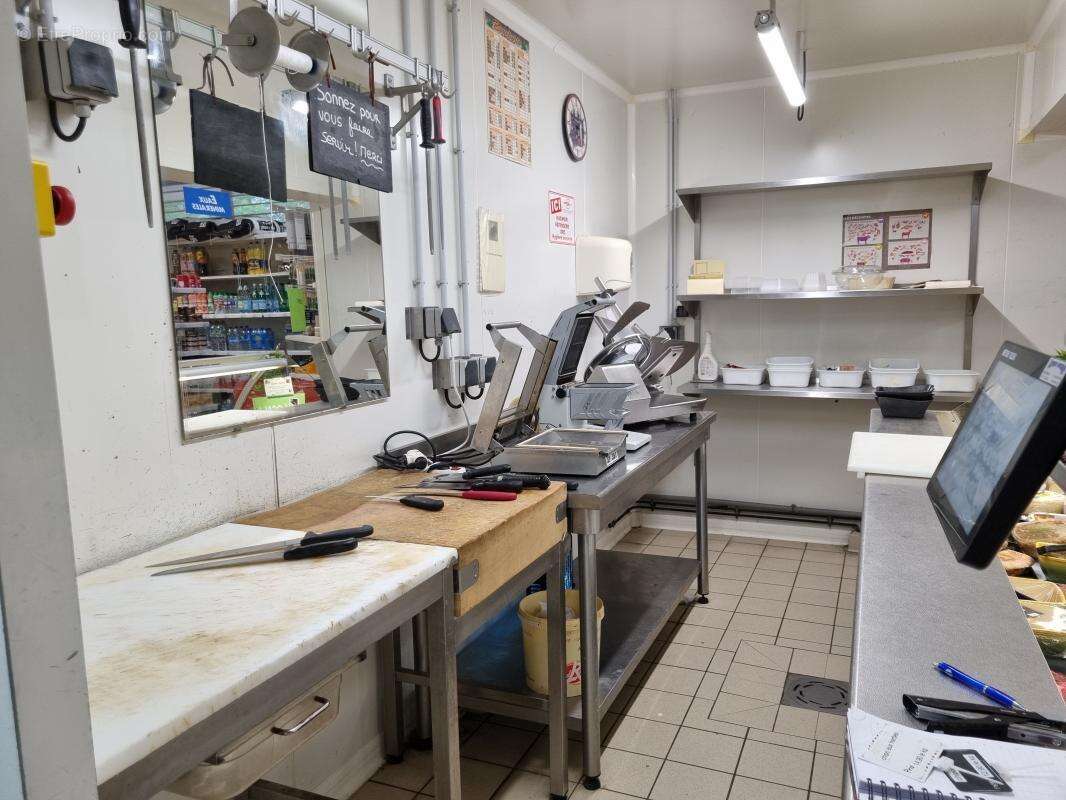 Commerce à LA CHAPELLE-GLAIN