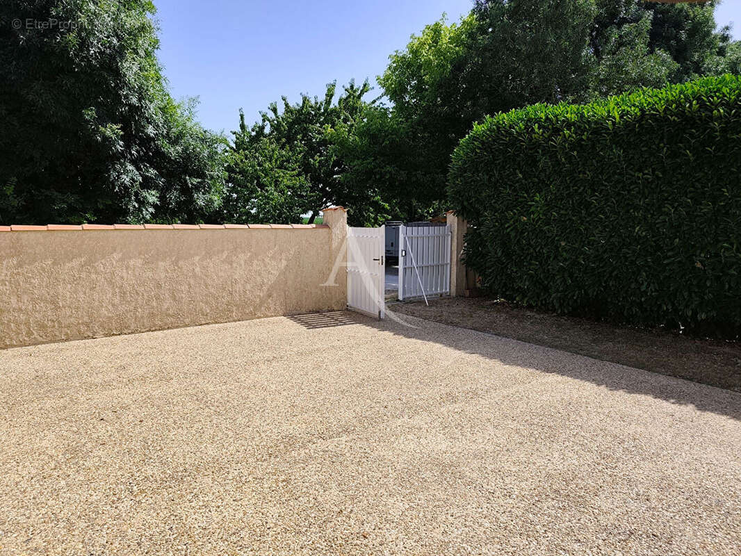 Maison à SAINT-NAZAIRE-SUR-CHARENTE