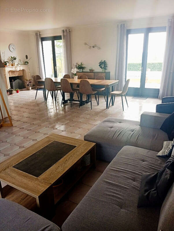 Maison à SEREILHAC