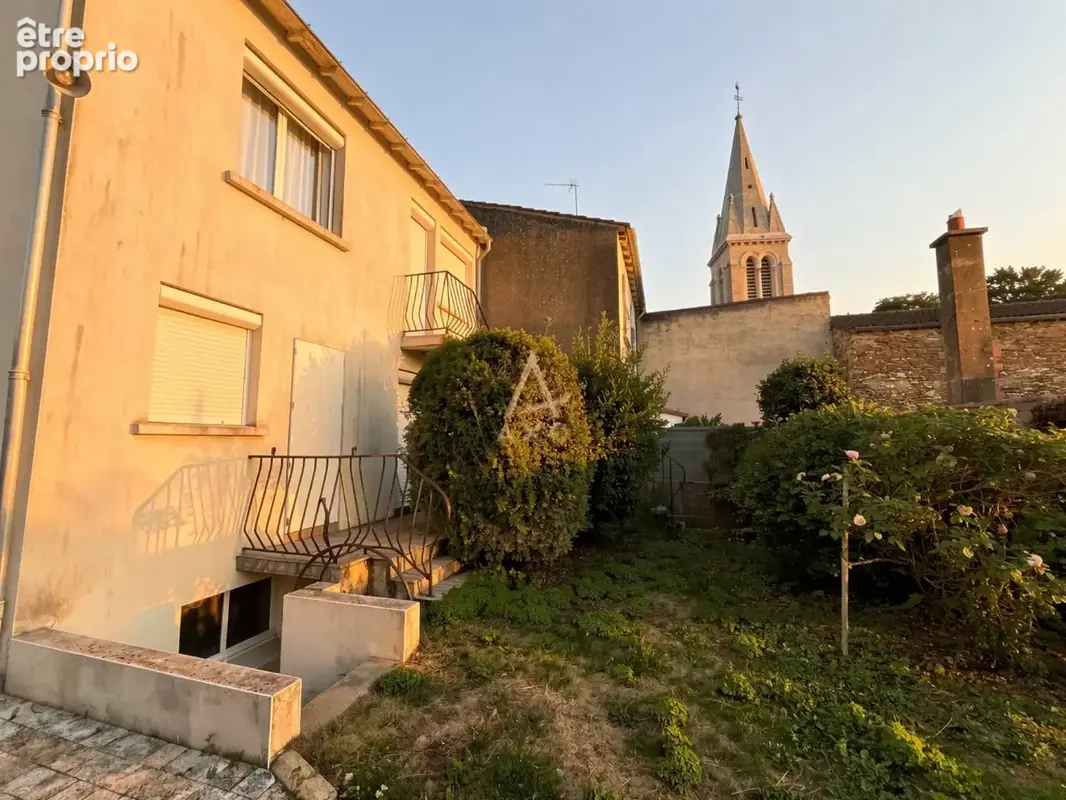 Maison familiale de bourg + annexes - photo 16