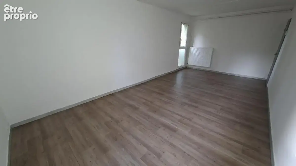 Appartement T1 de 50 m² – Entièrement rénové avec balcon - photo 5