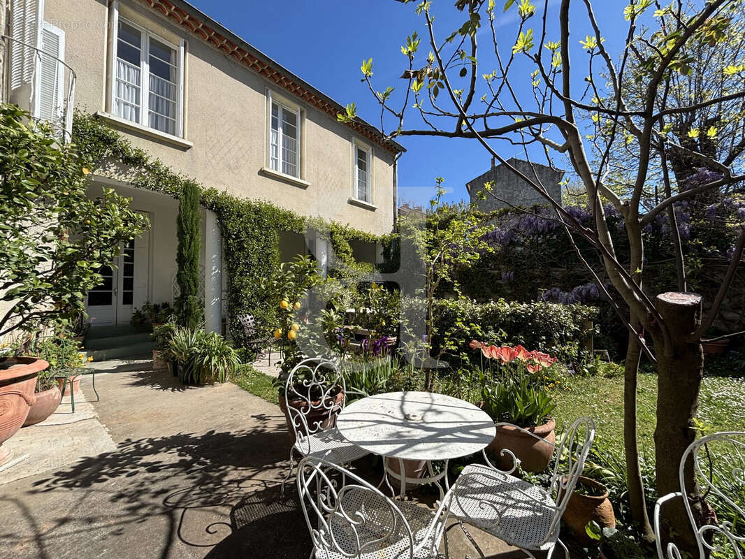 Maison à VAISON-LA-ROMAINE
