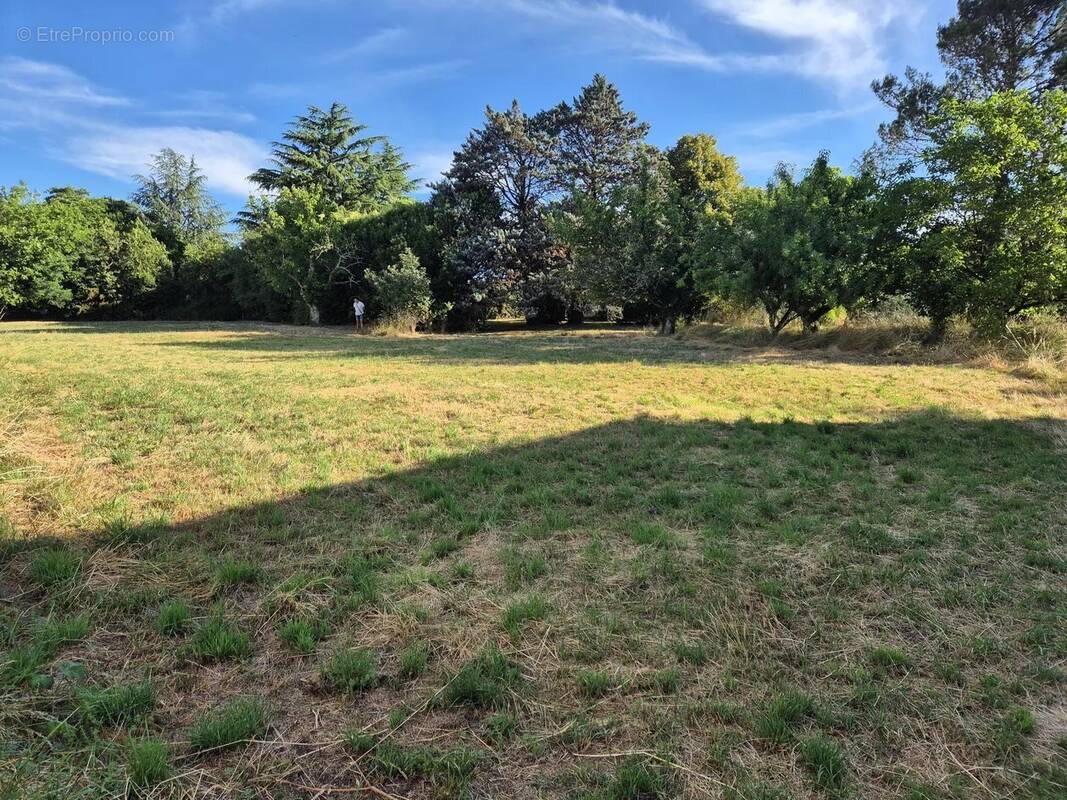 Terrain à LAVAL-PRADEL