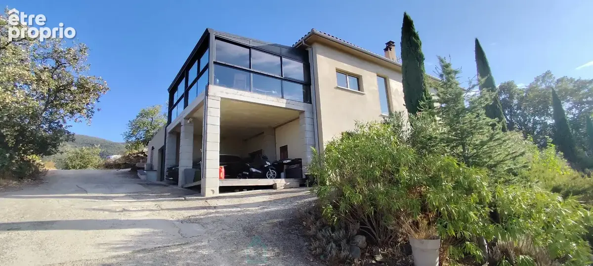 Villa d'architecte 280m²  avec piscine à débordement sur 7 300 m²  Vues panoramiques à 360° - photo 3