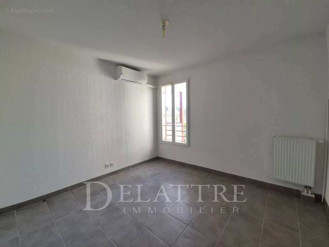 Appartement à LE ROURET
