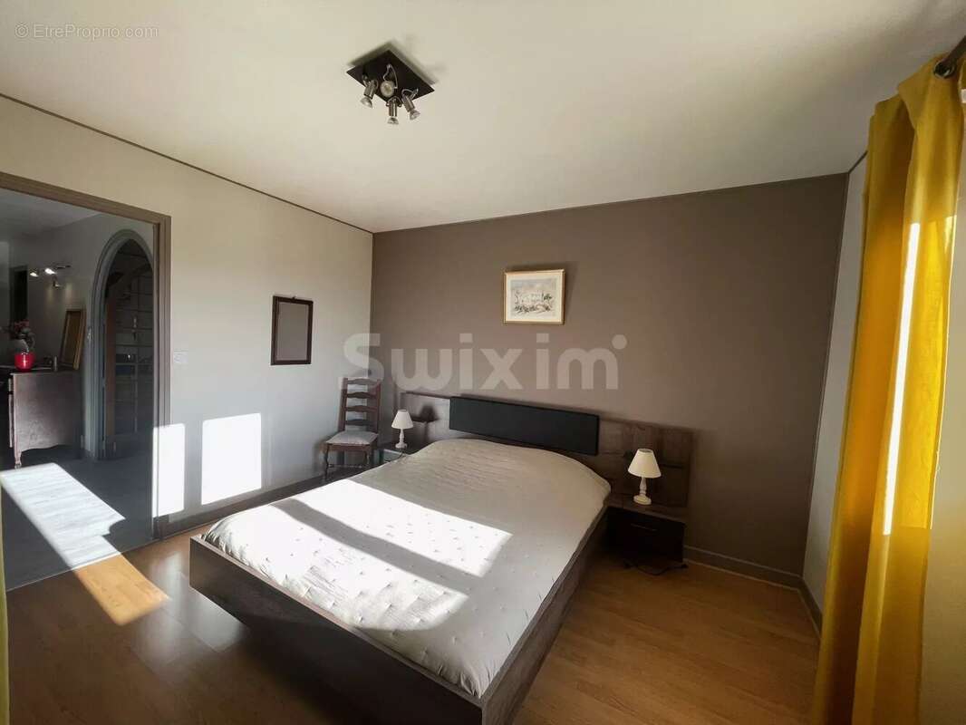 Maison à CLAIRVAUX-LES-LACS