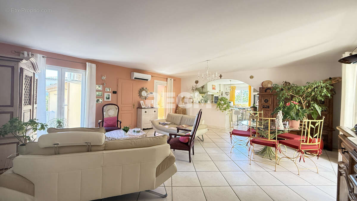 Villa de plain-pied 122 m2 sur parcelle de 1294 M2 - photo 2