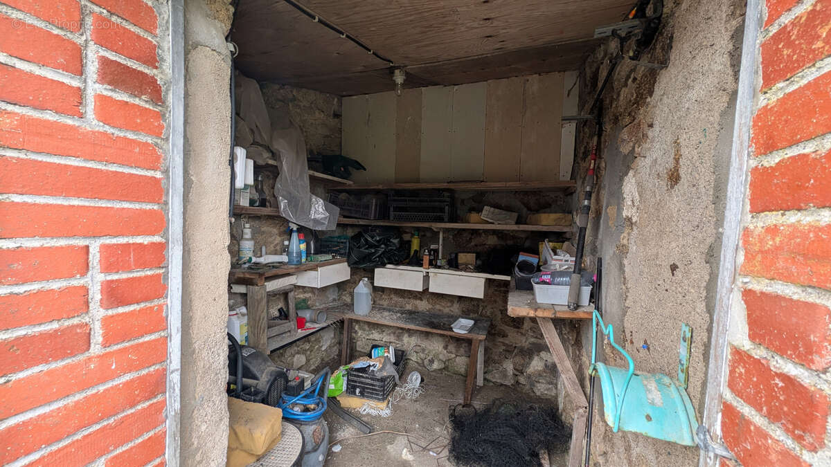 Maison à LES LANDES-GENUSSON