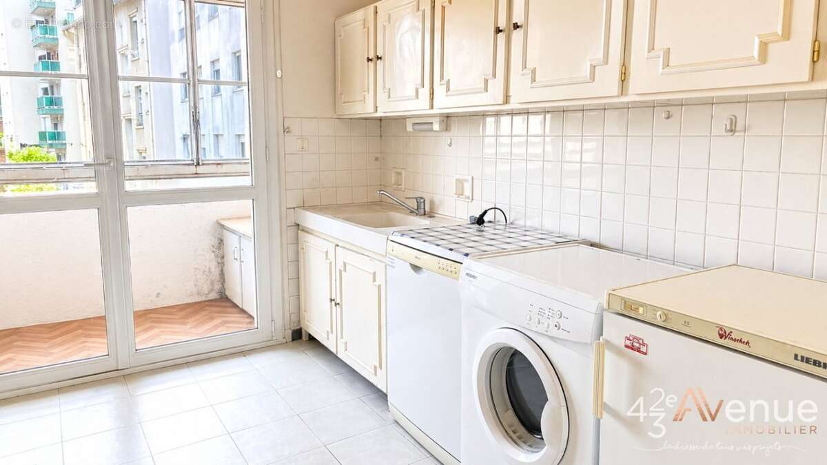 Appartement à SAINT-ETIENNE