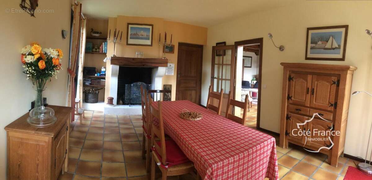 AUBRIVES VILLA DE CARACTERE sur un terrain de 3600 m2, proch - photo 8