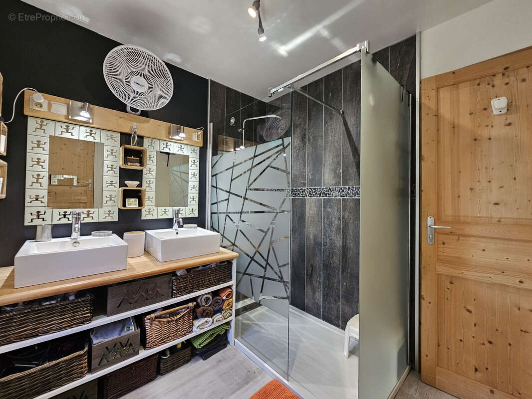 Maison à PUY-GUILLAUME