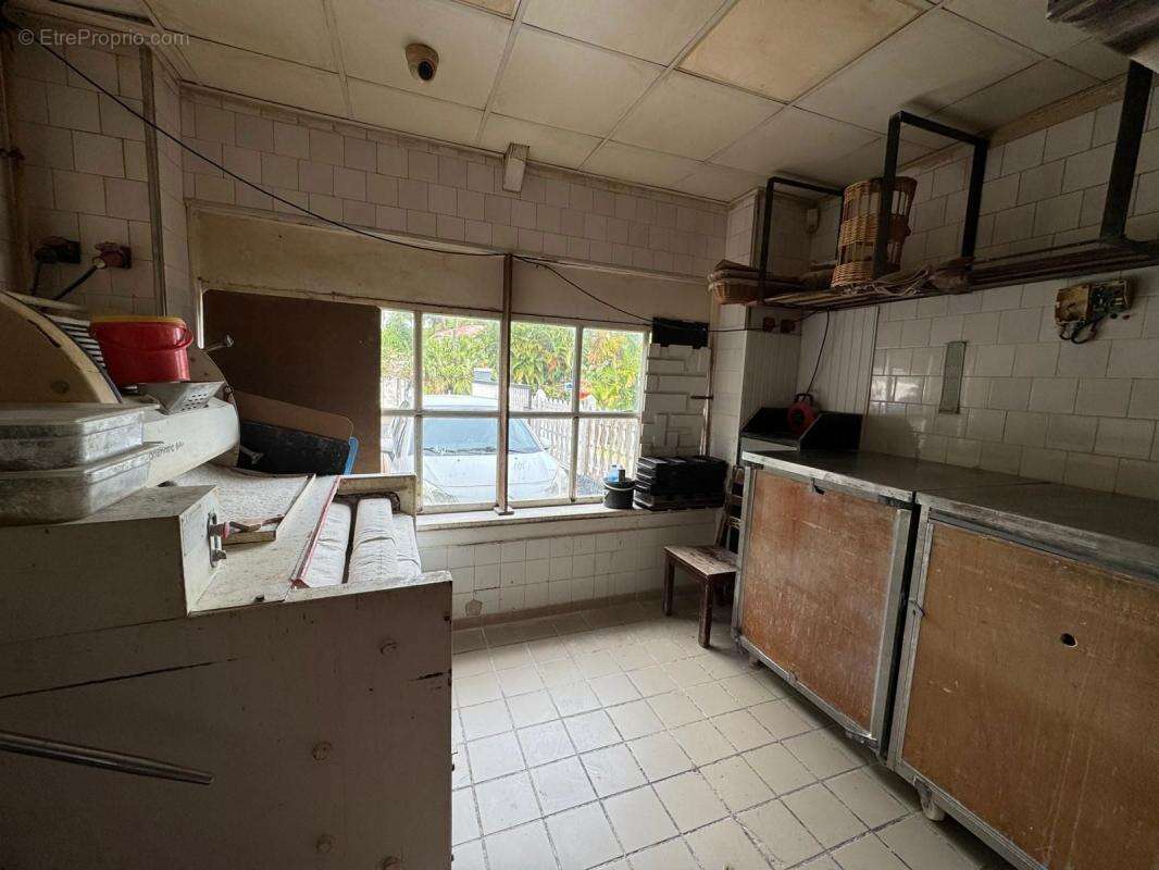 Commerce à FORT-DE-FRANCE