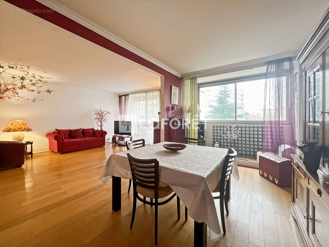 Appartement à MAISONS-ALFORT