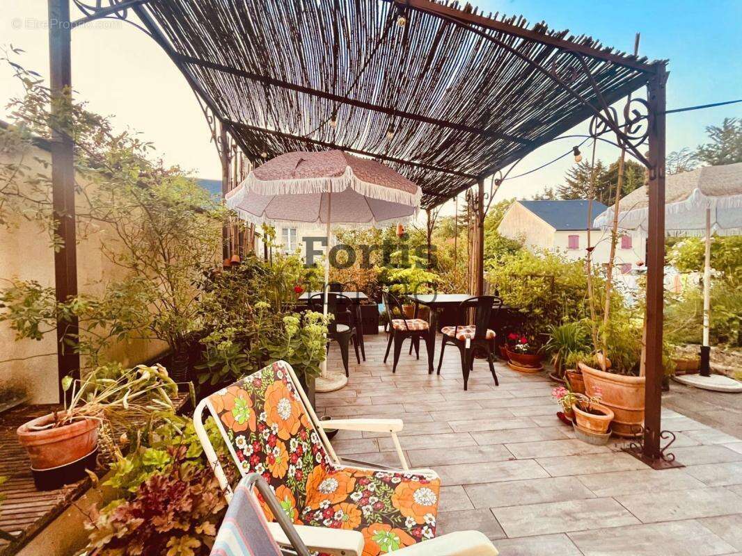 Maison à COUCY-LE-CHATEAU-AUFFRIQUE