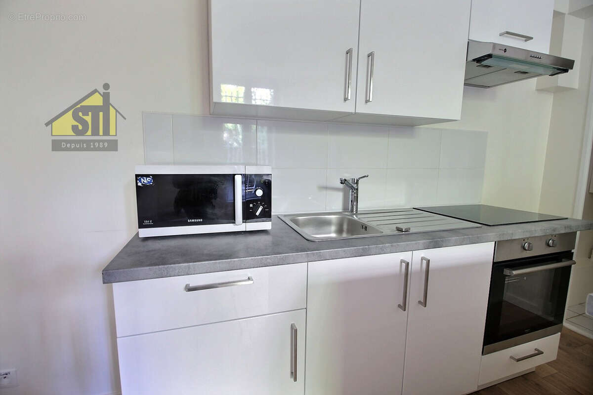 Appartement à PARIS-14E