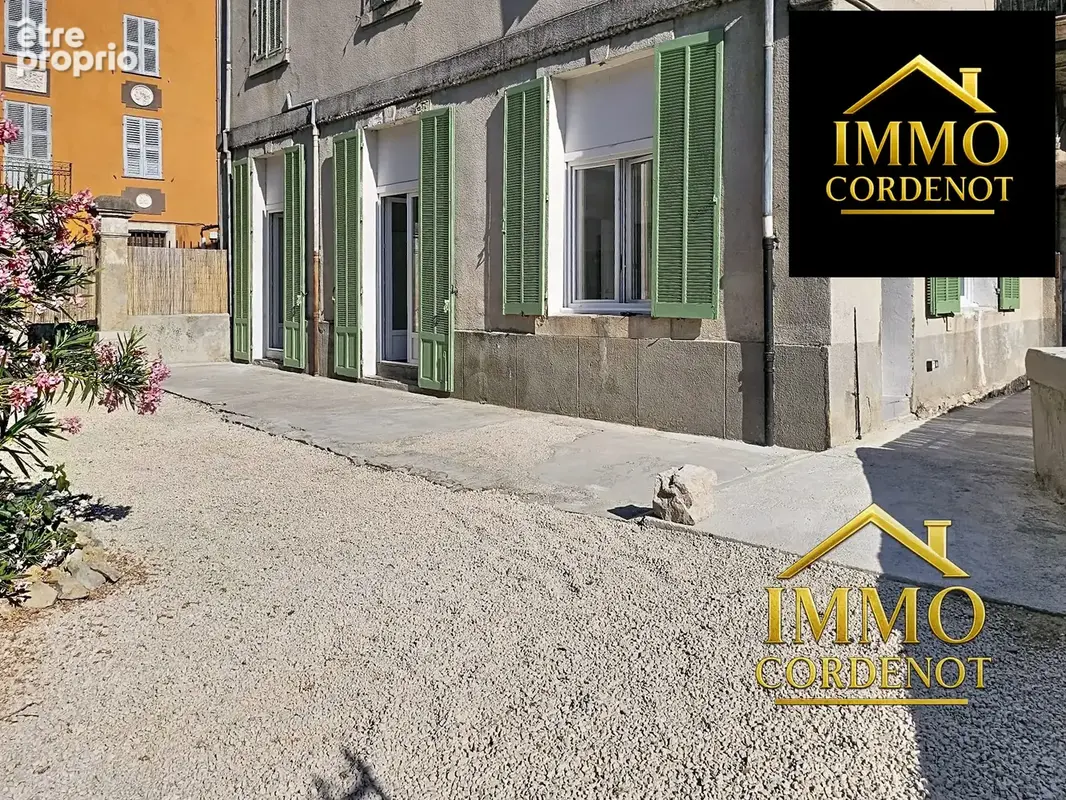 Appartement 55 m² à Meounes-Les-Montrieux  - photo 3