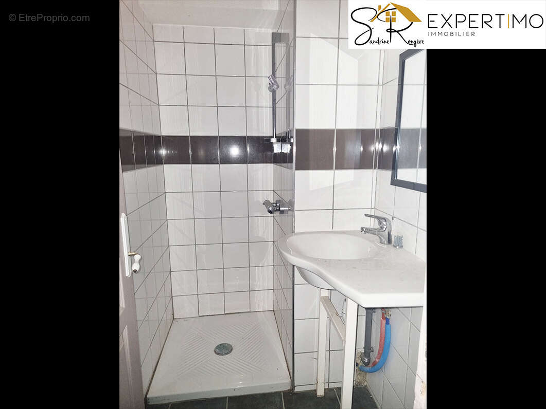 Appartement à NERIS-LES-BAINS