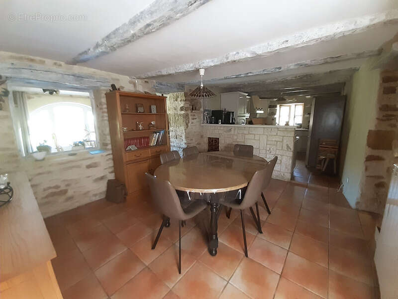 Maison à SALVAGNAC-CAJARC