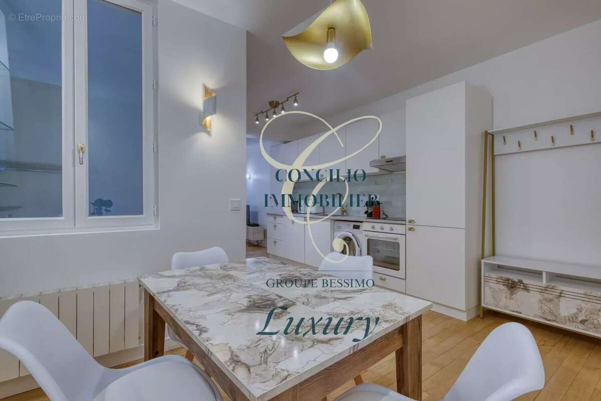 Appartement à PARIS-9E