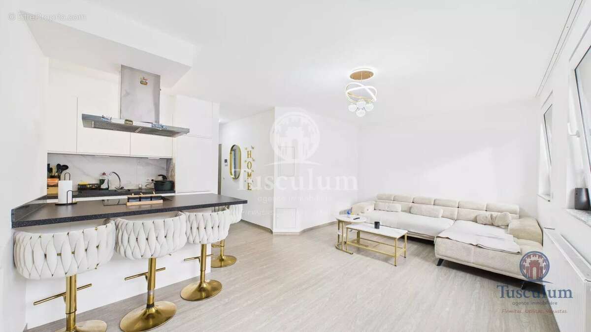 Appartement à CANDRESSE