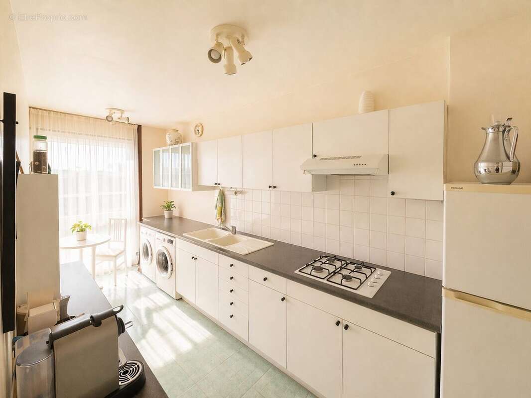 Appartement à FONTENAY-LE-FLEURY