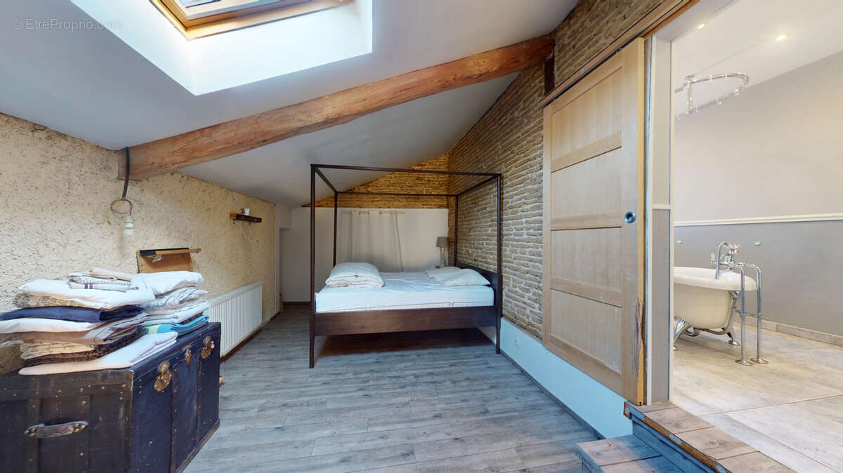 Maison à L&#039;ISLE-EN-DODON