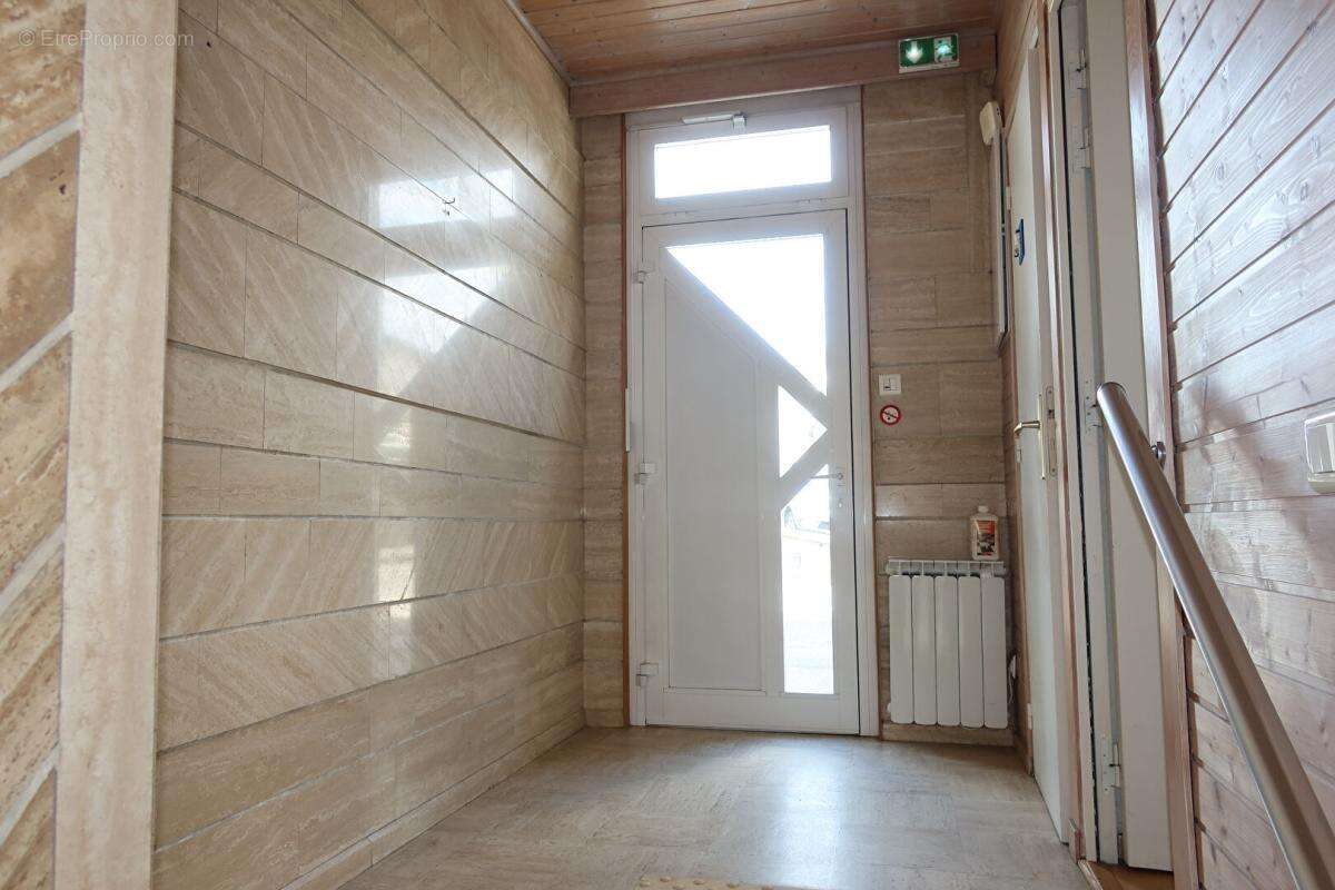 Bureaux Besancon 3 pièce(s) 53 m2 - photo 7