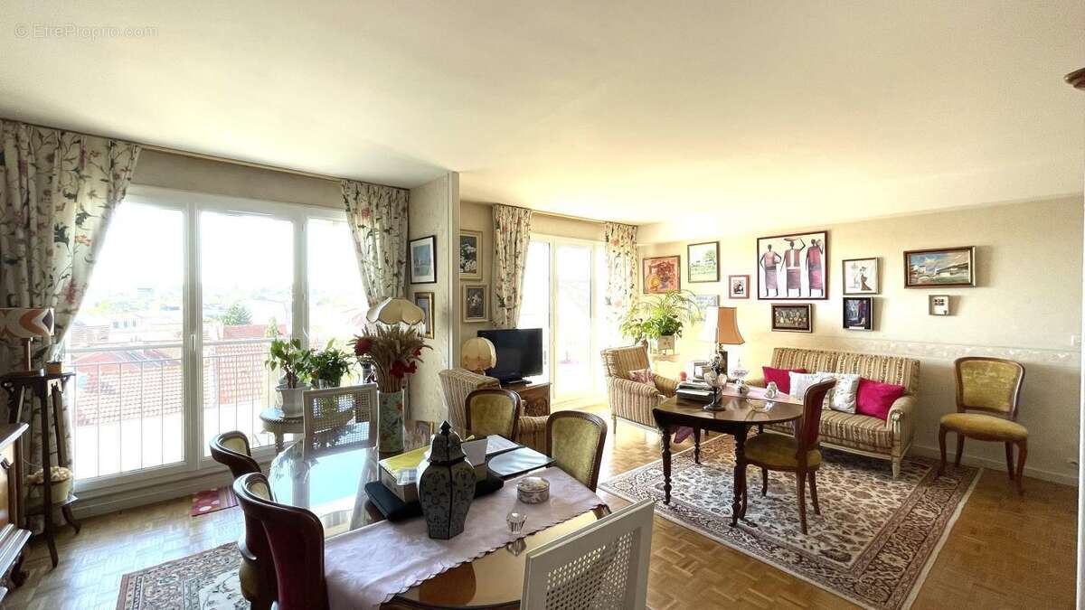 Appartement à BRY-SUR-MARNE