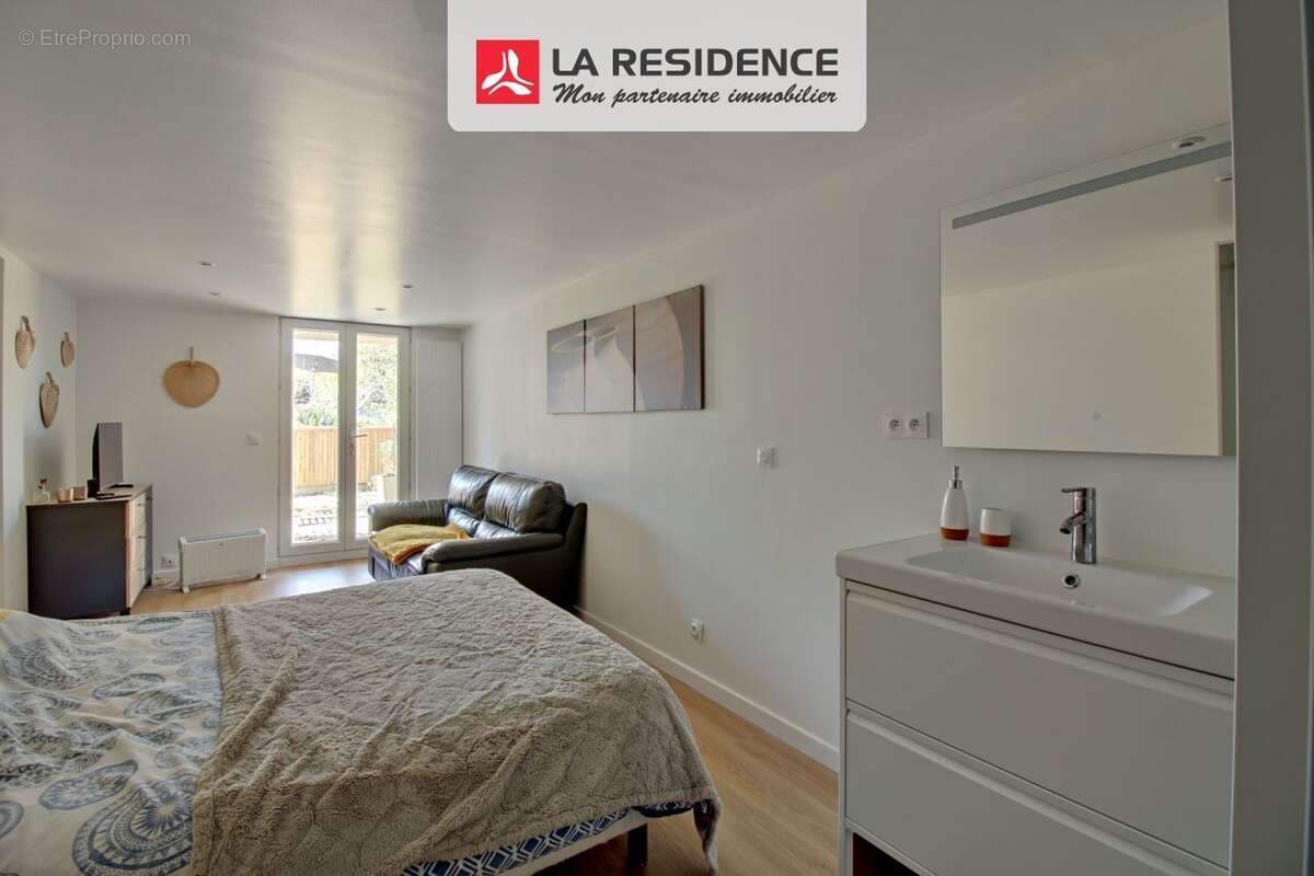 Maison 110 m² à Poissy  - photo 9