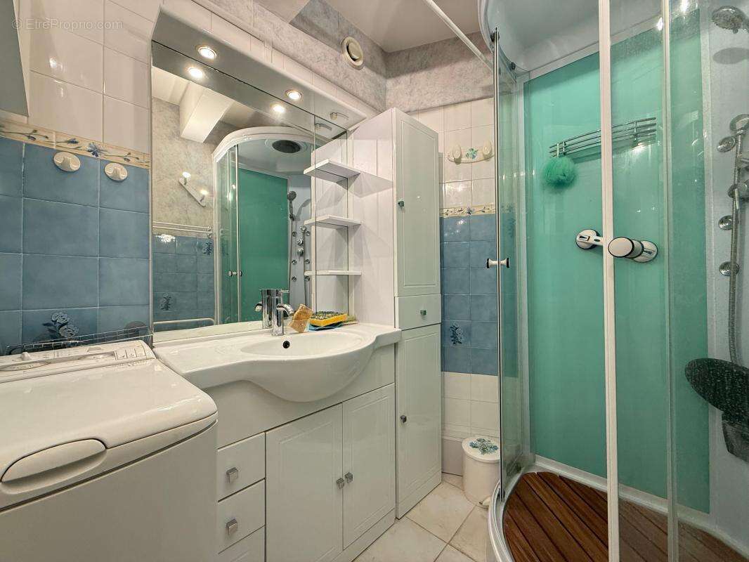 Appartement à VAUX-SUR-MER