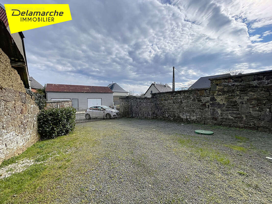 Maison à VILLEBAUDON