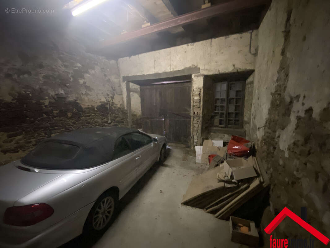 Maison à UZERCHE