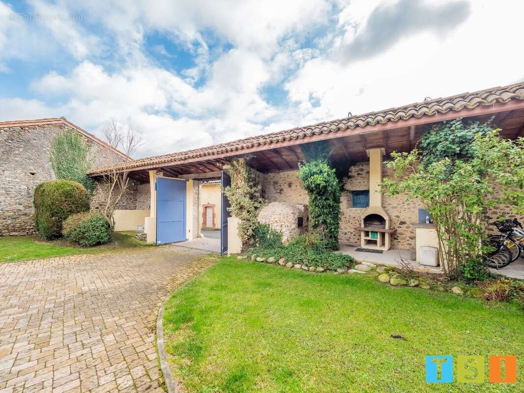 Secteur Comminges : Superbe maison familiale et gîte et/ou activité de chambres d'hôtes et gîte. Piscine et terrain sécurisé - photo 21