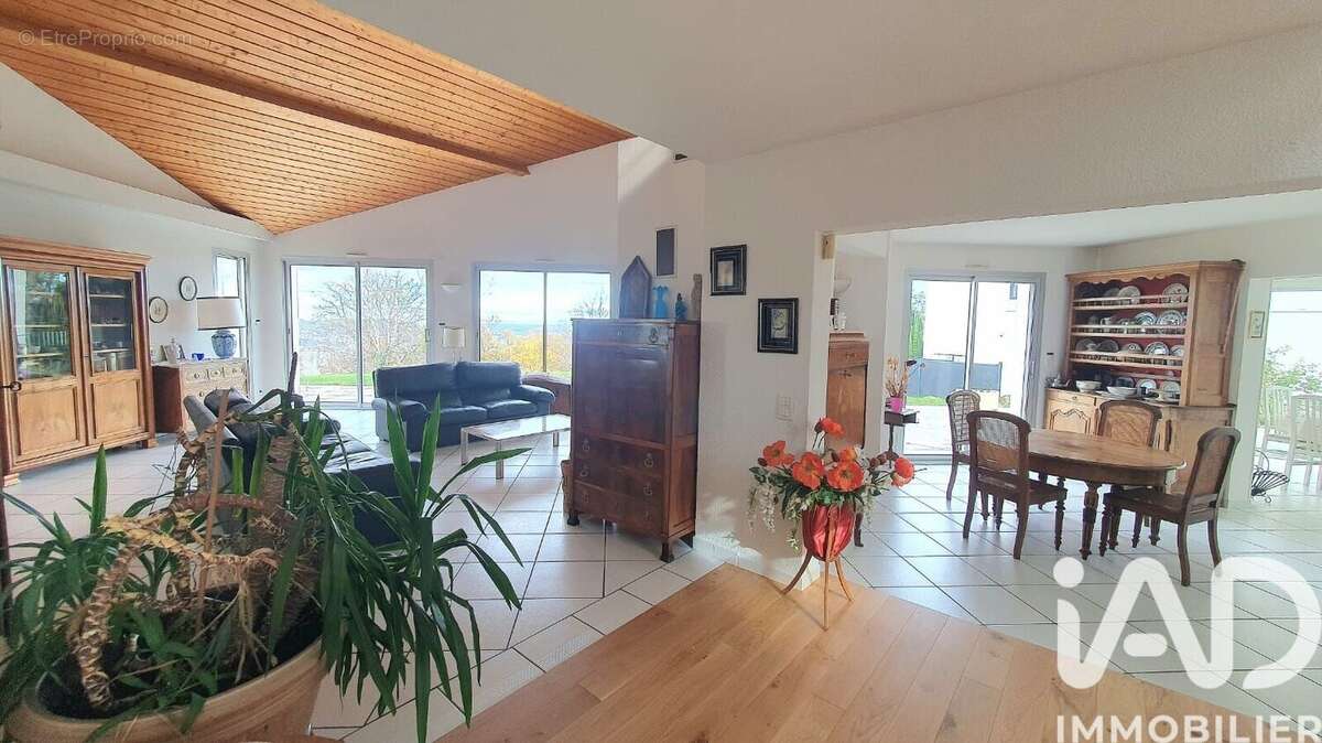 Photo 6 - Maison à ROYAT